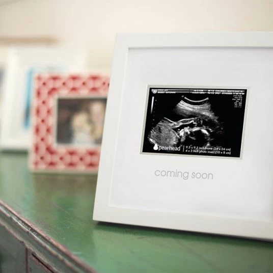 Outlet 🧨 Pearhead Bilderrahmen für Ultraschallbild - Coming Soon - Weiß ❤️ 2 Outlet 🧨 Pearhead Bilderrahmen für Ultraschallbild - Coming Soon - Weiß ❤️ - Image 2