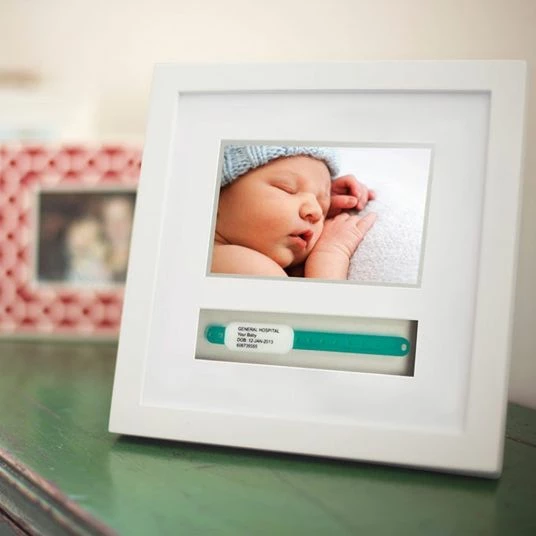 Best Sale π Pearhead Picture frame with compartment for birth band - white π₯ 2 Best Sale π Pearhead Picture frame with compartment for birth band - white π₯ - Image 2