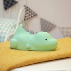 Cheapest 🛒 Reer Nachtlicht Lumilu Lazy Friends - Dino - Grün 😉 -Live & Sleep Sales reer nachtlicht lumilu lazy friends dino grun 52223 d4