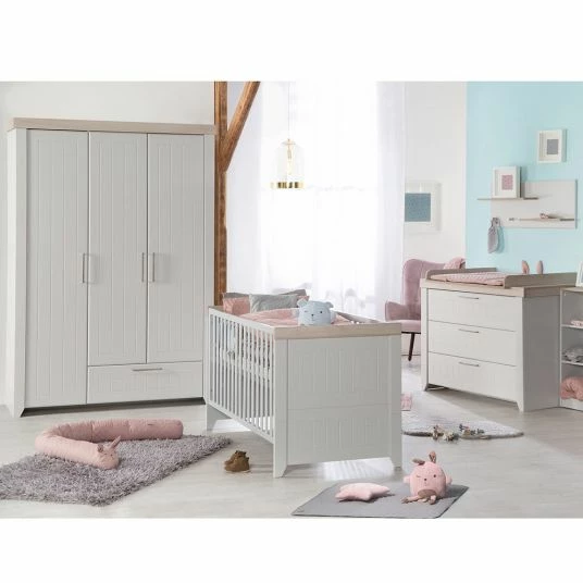 Outlet 👏 Roba Kinderzimmer Helene mit 3-türigem Schrank, Bett, breiter Wickelkommode - Lichtgrau 😉 2 Outlet 👏 Roba Kinderzimmer Helene mit 3-türigem Schrank, Bett, breiter Wickelkommode - Lichtgrau 😉 - Image 2